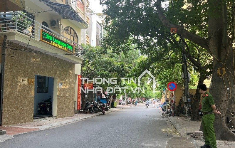 Chính chủ bán nhà phân lô giáo viên ĐH Công Đoàn, số 21 ngách 37, ngõ 167 phố Tây Sơn, oto tránh, vào nhà